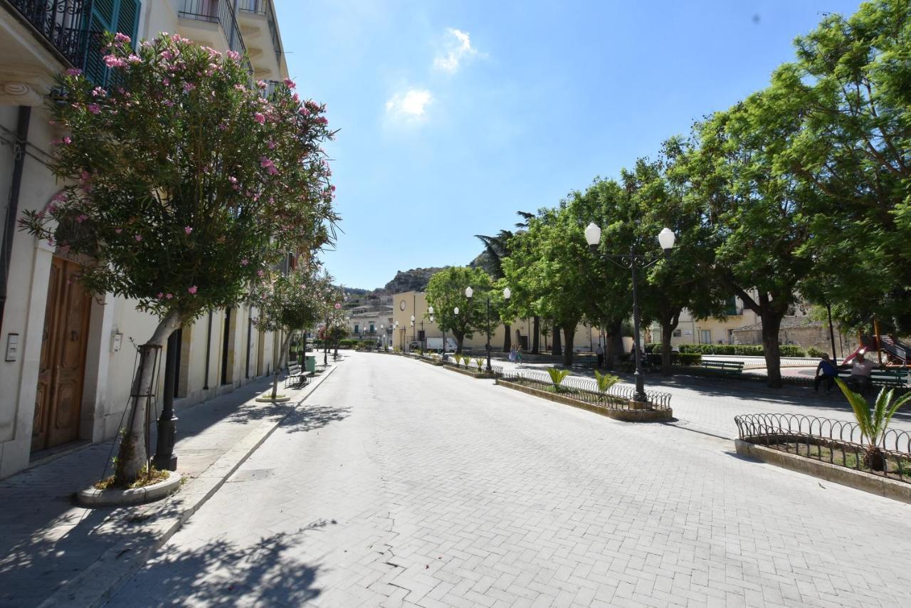 לינה וארוחת בוקר שיקלי Sicilia Bedda House מראה חיצוני תמונה