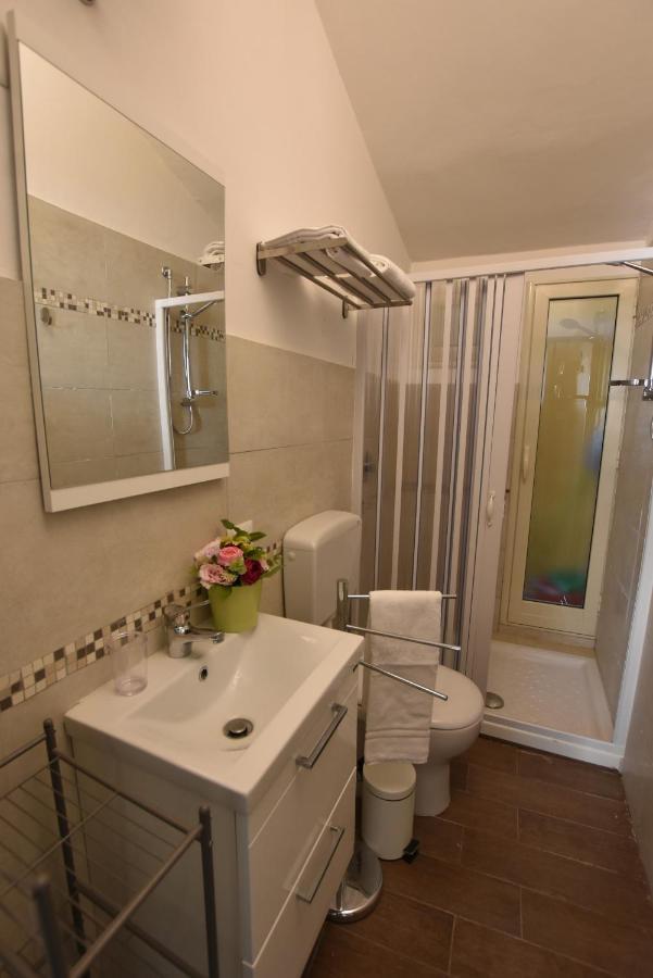 לינה וארוחת בוקר שיקלי Sicilia Bedda House מראה חיצוני תמונה